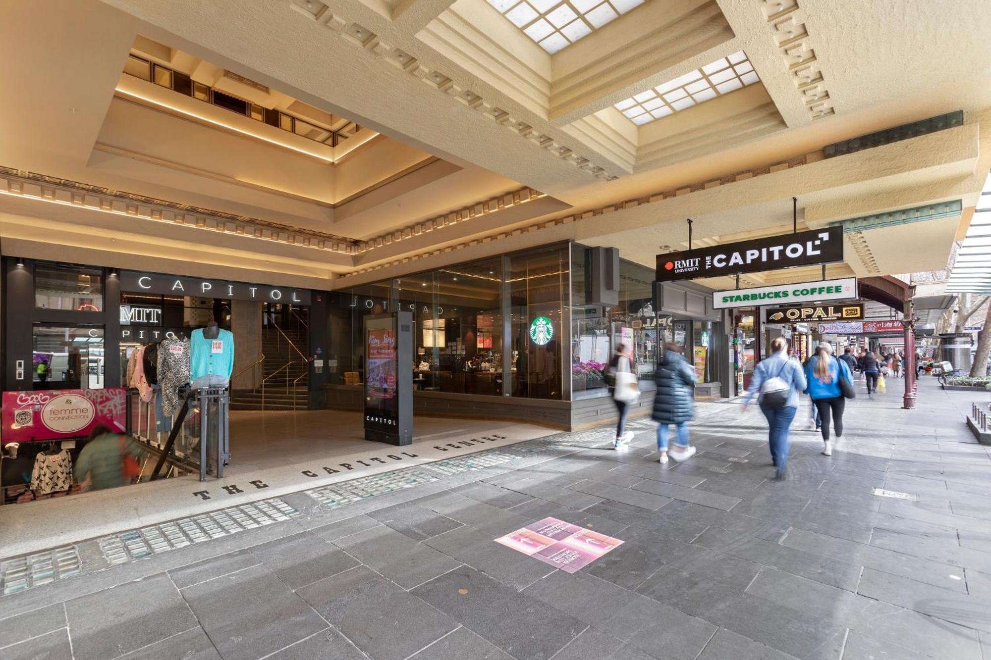 Complete Host Capitol Apartments Melbourne Exterior photo